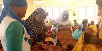 Sanmatenga : 70 femmes outillées en confection de serviettes hygiéniques