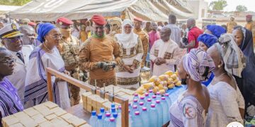Transformation de produits locaux dans le Centre-Est : les femmes reçoivent les félicitations du Chef de l’État