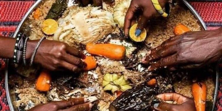 Bon à savoir : Pourquoi on mange en groupe chez divers peuples africains