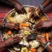 Bon à savoir : Pourquoi on mange en groupe chez divers peuples africains