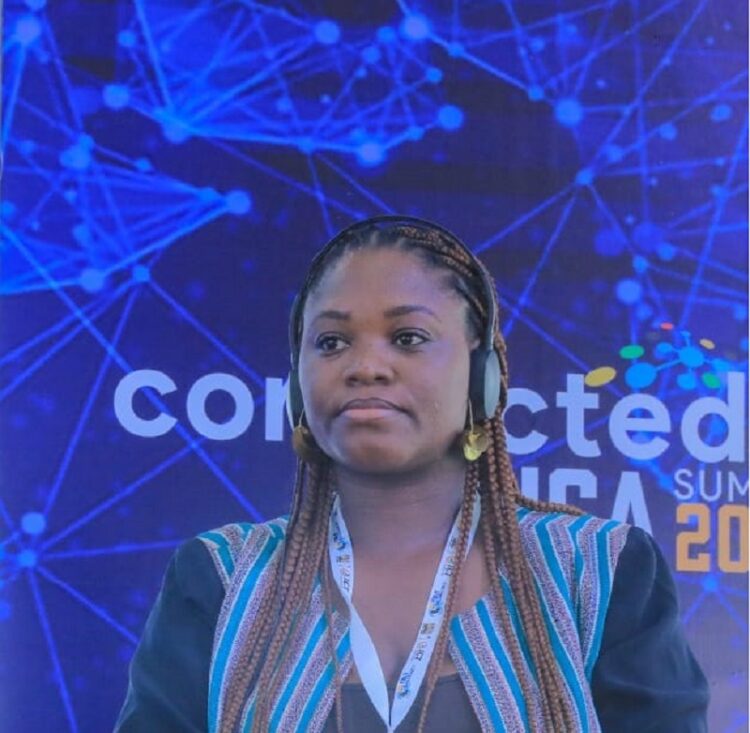 Yéri Dorothée Sib, Media social Manager