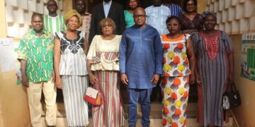 Santé : Une délégation des accoucheuses brevetées  échange avec Dr Robert Kargougou