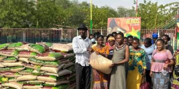 Familles des soldats tombés : 10 tonnes de vivres  offerts par Ibrahima Maïga