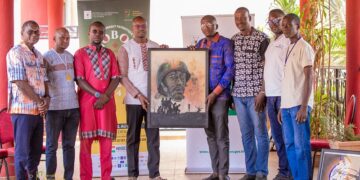 Hauts-Bassins : Les artistes plasticiens contribuent à l’Effort de paix avec 13 tableaux