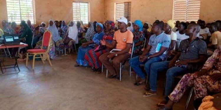 Burkina Faso : 500 femmes et jeunes du secteur minier bénéficient d’un accompagnement pour la création d’activités