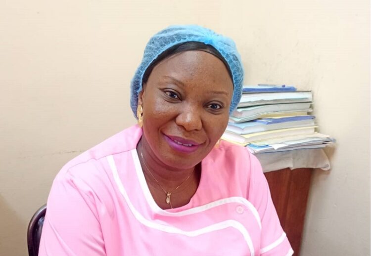 Mme Ida Louise Kinda, sage-femme à l'Association burkinabè pour le Bien-être  familial (ABBEF)