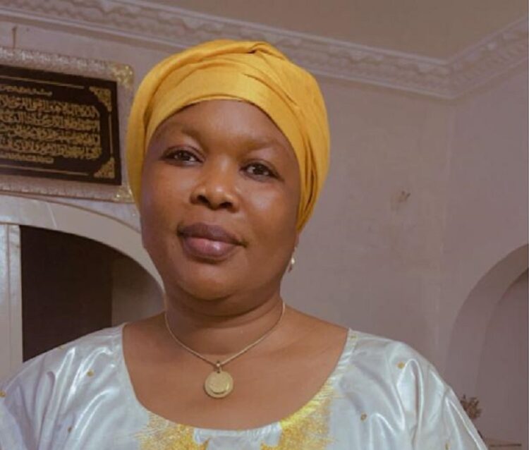 Nadège Kaboré est une femme burkinabè, entrepreneure, chef d'entreprise, communicatrice et maman