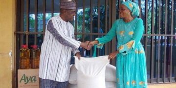 Le ministère en charge de l’action sociale reçoit des vivres de COGEB