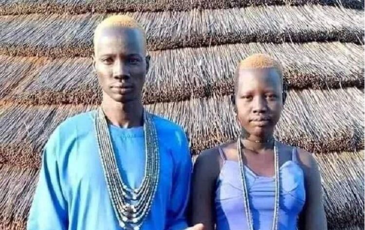 Un jeune couple soudanais qui vient de se marier
