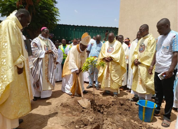 25 ans de la paroisse Notre Dame des Apôtres de la Patte d'Oie