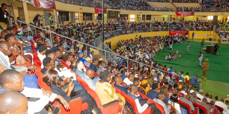 Le Président Ibrahim Traoré invite les jeunes à se départir de la lâcheté