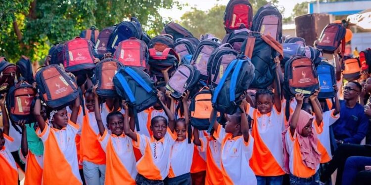 Bobo-Dioulasso : Ladies Stand Up redonne le sourire à une centaine de filles