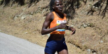 La marathonienne Rebecca Cheptegei inhumée, la communauté en larmes