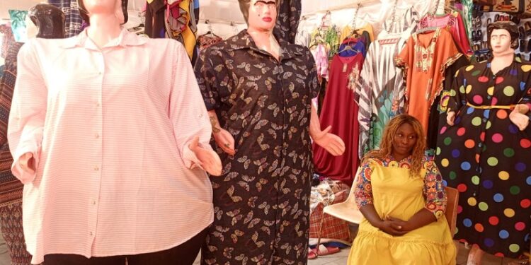 SIAO 2024 :  Le stand B26 sublime les femmes rondes