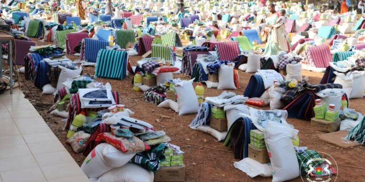 Burkina Faso : L’ONG Direct Aid offre des kits de plus de 196 millions FCFA