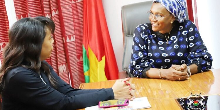 Burkina Faso ; La Coordonnatrice résidente du Système des Nations Unies échange avec la ministre en charge de la femme Nandy Somé Diallo