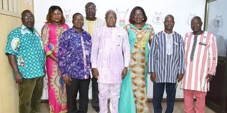 Santé: Le  ministre kargougou échange avec des infirmiers et sages-femmes du Burkina