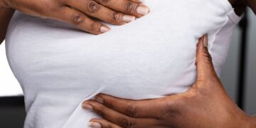 « A une victime de cancer du sein, la famille doit être prête à l’écouter, lui dire des mots doux » ,Pr Charlemagne Ouédraogo