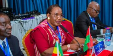 Conférence internationale sur les nouveaux paradigmes : Olivia Rouamba partage son expérience