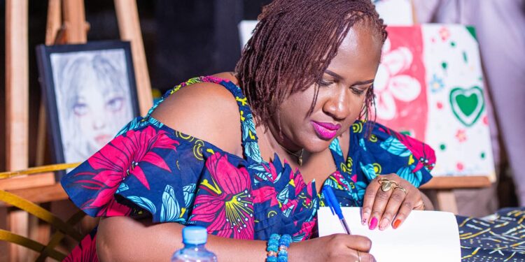 Littérature : Fatim Konkobo Touré retrace ses aventures multiculturelles africaines