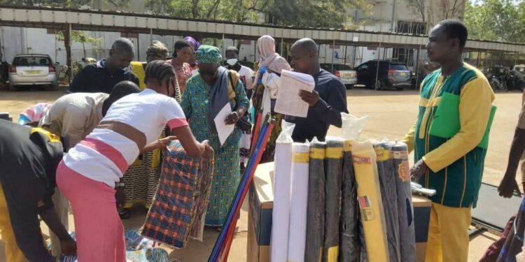 Action humanitaire  : 14 Centres d’Éducation et de Promotion sociale (CEPS) reçoivent des dons