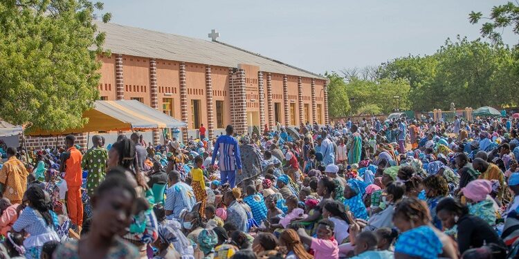125 ans d’Évangélisation à Koupéla : La population répond massivement à l’appel