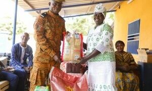 Burkina Faso :  L’Amicale des Femmes des Gendarmes et la CNSS, solidaires des orphelins
