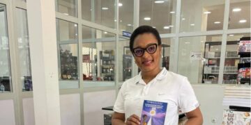 « Je veux laisser mon empreinte dans la littérature », Nadine Kantiono