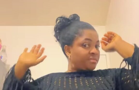 Réseaux sociaux : La reine des caleçons, victime d’une agression