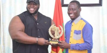 Trophée du meilleur sportif africain de l’année 2024 :  Iron Biby dédie son sacre à la toute la nation Burkinabè