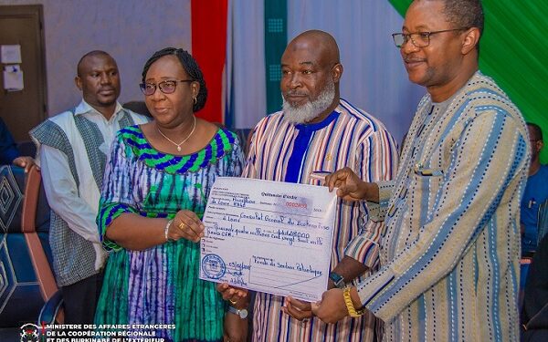 Fonds de soutien patriotique : Trois délégations de la diaspora offrent plus de 63 millions de FCFA