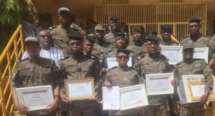 Prix d’excellence des douanes : La Direction du Centre-Sud rafle le prix de la meilleure unité de recouvrement des recettes