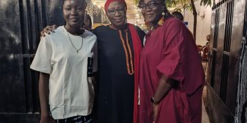 Burkina Faso : Un café littéraire “surprise” en hommage à Monique Ilboudo