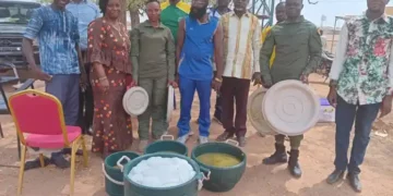 Namentenga: Une promotrice de restaurant offre du tô aux forces combattantes