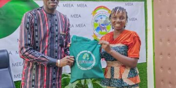 Burkina Faso : Le projet « Une femme, un sac réutilisable » pour lutter contre le péril plastique