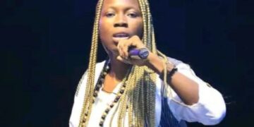 Sabinash, une voix montante de la musique tradi-moderne au Burkina Faso