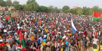Burkina Faso : Mobilisation historique en soutien au Capitaine Ibrahim Traoré contre l’impérialisme