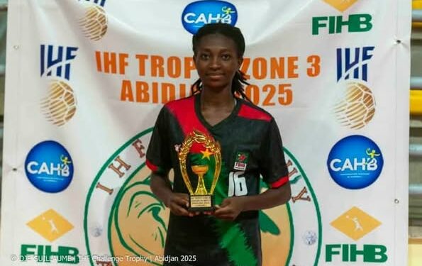 Handball féminin : Larissa Rouamba élue meilleure gardienne du tournoi IHF Trophy en Côte d’Ivoire