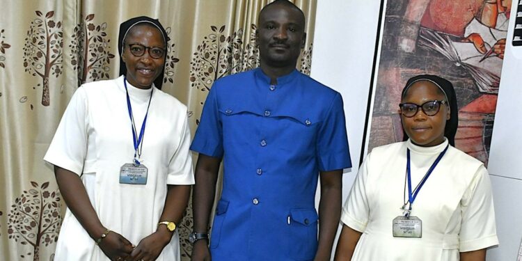 Centre Marie Pouspin de Pô : le Secrétaire général du Gouvernement reçoit la directrice