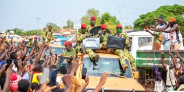 Les populations de Sya réservent un accueil chaleureux au Capitaine Ibrahim TRAORÉ