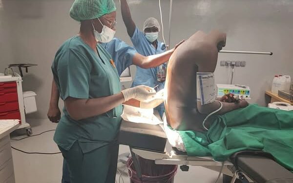 Centre hospitalier régional de Manga : La toute première incision chirurgicale validée