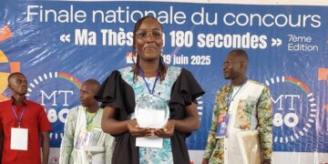 « Ma thèse en 180 secondes »: Fatimata Andréa Coulidiati sacrée, lauréate