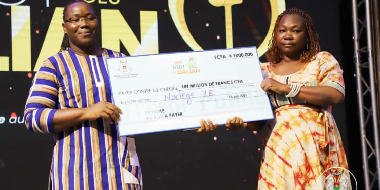 Prix Galian 2025 : Nadège Yé, primée par le ministère en charge de l’action humanitaire.