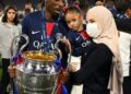 Football : l’épouse d’Ousmane Dembélé victime d’attaque raciste pour avoir porté le voile