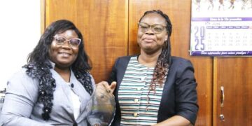 Burkina Faso : Kadidia Nébié présente sa distinction à la Directrice générale de l’ ISTIC