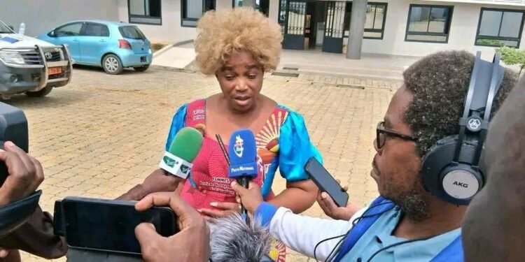 Cameroun : Ze Amvene Geneviève en lice pour les présidentielles 2025