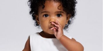 Si votre bébé veut se jouer les vigiles, la nuit : voici ce qu’il faut faire