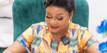 Grossesse alitée  : Sandra Henry porte la voix des douleurs silencieuses