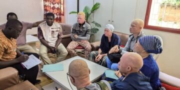 Association des Femmes Albinos du Burkina (AFAB) : Rencontre d’échange et de plaidoyer à la Croix Rouge