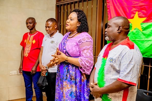 Madame l'Ambassadeur, Représentant Permanent Adjoint auprès de l’Office des Nations Unies à Nairobi, WEDRAOGO SOULAMA Myriam Aman.